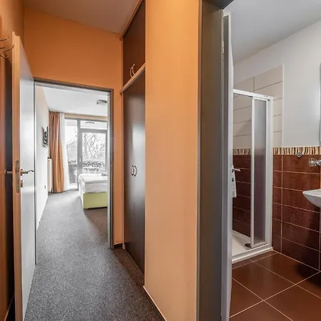 A Restaurant Barbora Guest house